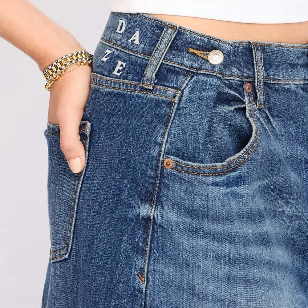 Daze Denim Wide Leg Baggy Jeans in Washed Blue - Picture 4 of 10
